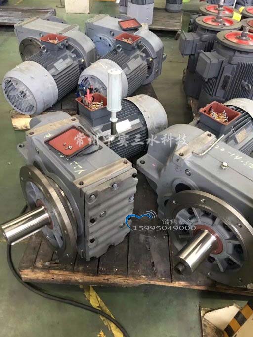 ���P䓵V�{����C